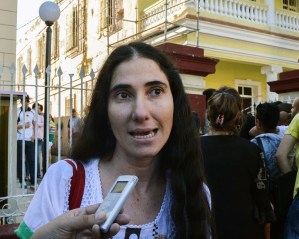 La bloguera cubana Yoani Sánchez viajará el domingo a Brasil