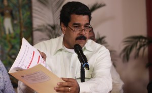 Maduro regresa de La Habana: Chávez se encuentra con una sonrisa y una mirada llena de luz
