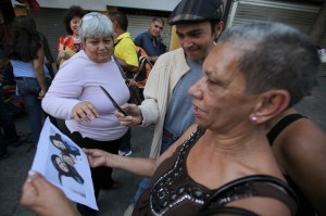 Fotos de Chávez fueron vendidas en 20 bolívares en el centro de Caracas