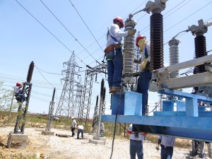 A 30 días del decreto de emergencia eléctrica el Gobierno no ha solucionado crisis en el sector