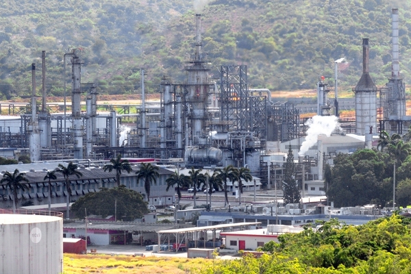 Controlado incidente en horno de Refinería Puerto La Cruz