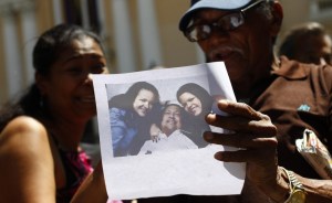 Chávez, convaleciente en Cuba, se pierde el aniversario del golpe de 1992
