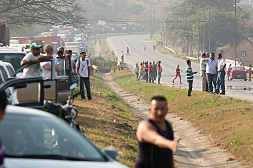Controlan fuga de gas y restablecen tráfico en Naguanagua