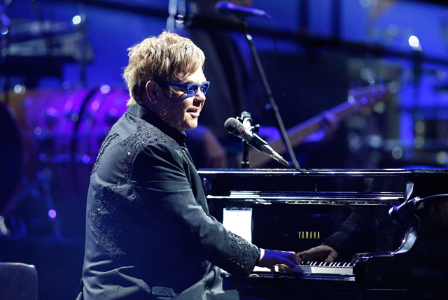 Elton John ofreció una clase magistral en el Festival de Viña del Mar (Fotos)