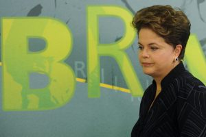 Rousseff asiste a misa por 33 fallecidos producto de las lluvias