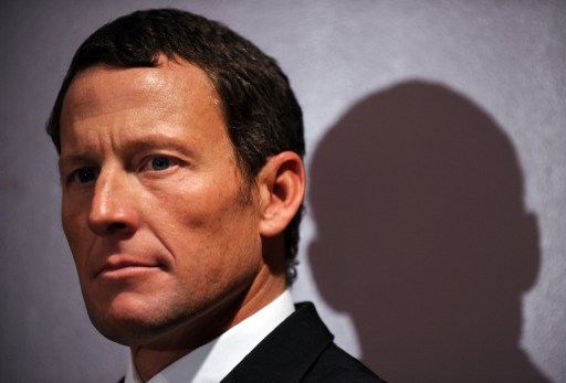 Armstrong devolvió la medalla olímpica que ganó en Sydney 2000