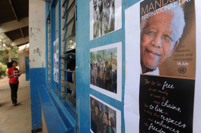 España felicita a Mandela y ensalza su lucha por la democracia e igualdad