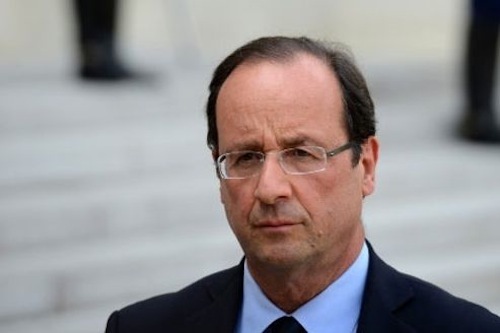 Hollande se halla obligado a aguardar a su aliado estadounidense