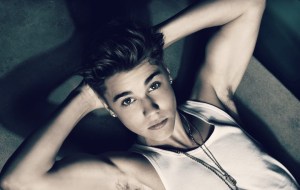 Beliebers casi se infartan con esta foto de Justin Bieber (Explicit)