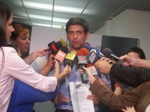 Carlos Ocariz proclamado por el CNE como Alcalde reelecto del municipio Sucre