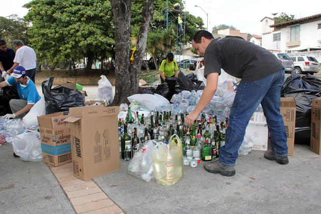 Alcaldía de Baruta arranca operativo de reciclaje 2014