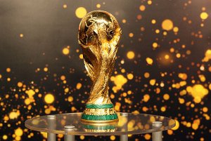 Aficionados criollos tuvieron la oportunidad de apreciar el Trofeo de la Copa del Mundo