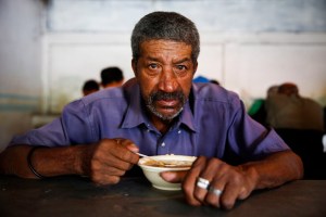 Los rostros del hambre en Caracas (Fotos)