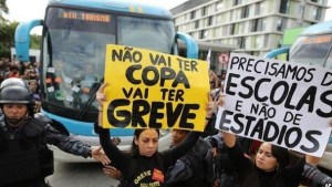 Paro de choferes de autobús ocasiona caos en Brasil a días del Mundial
