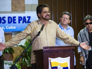 FARC y gobierno colombiano dan nuevo paso a la paz con acuerdo sobre drogas