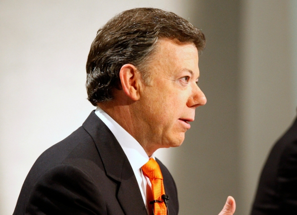 Santos dice que declaración de paraíso fiscal no es medida contra Panamá