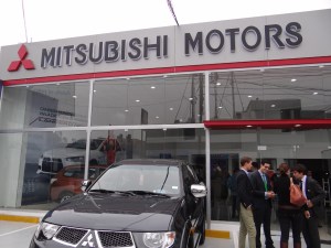 Publican lista de precios de vehículos Mitsubishi