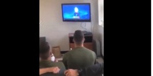 Infantes de la Marina de EE UU cantan canción de Frozen (Video)