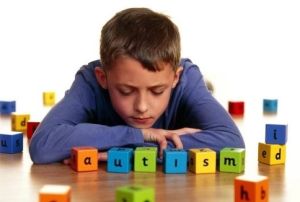 Estudio revela que las causas del autismo serían genéticas y ambientales en la misma medida