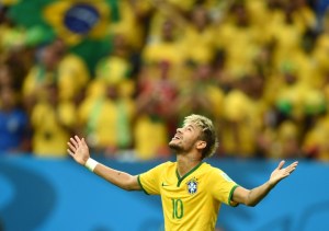 Neymar encabeza a los goleadores del Mundial tras su doblete ante Camerún