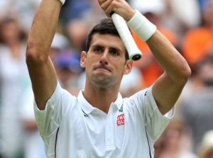 Djokovic debuta con victoria en Wimbledon
