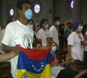 Seis días de ayuno llevan los estudiantes en la Iglesia La Chiquinquirá