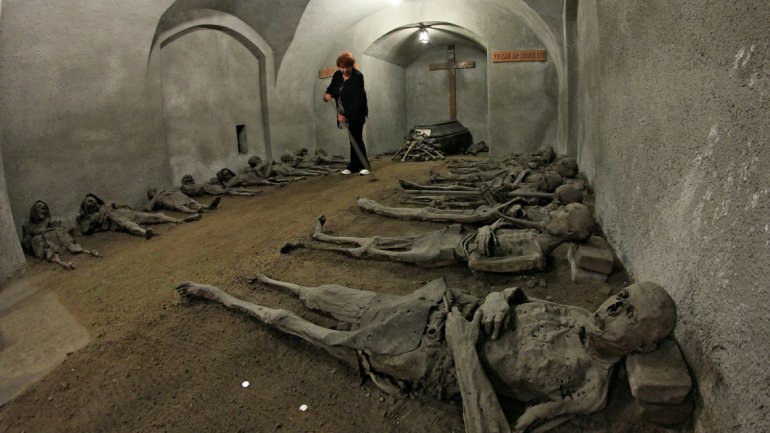 Descubren momias naturales del año 1600 (Fotos)