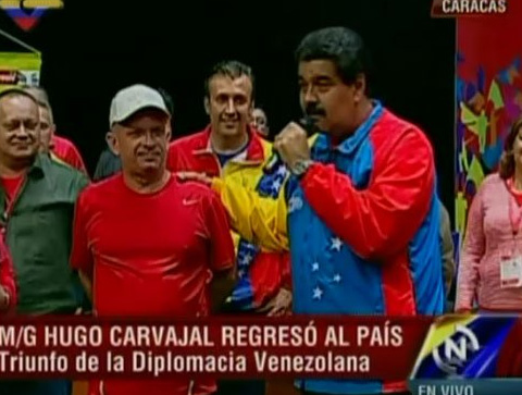 Maduro se desvive en elogios a “El Pollo” (más elogios)