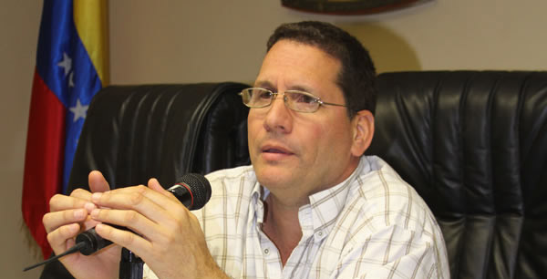 Aprueban solicitud del diputado Farías para debatir bloqueo económico a Cuba en la AN
