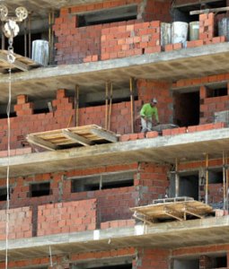 Empresario estafó a 166 personas con la construcción de viviendas en Barinas