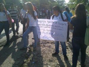 ¿Patria segura?..unefistas protestan por la inseguridad dentro de su universidad (Foto)