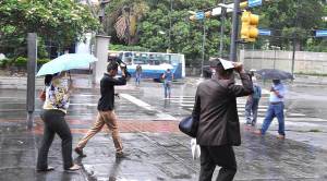Lunes con lluvias en Caracas y otras diez entidades del país