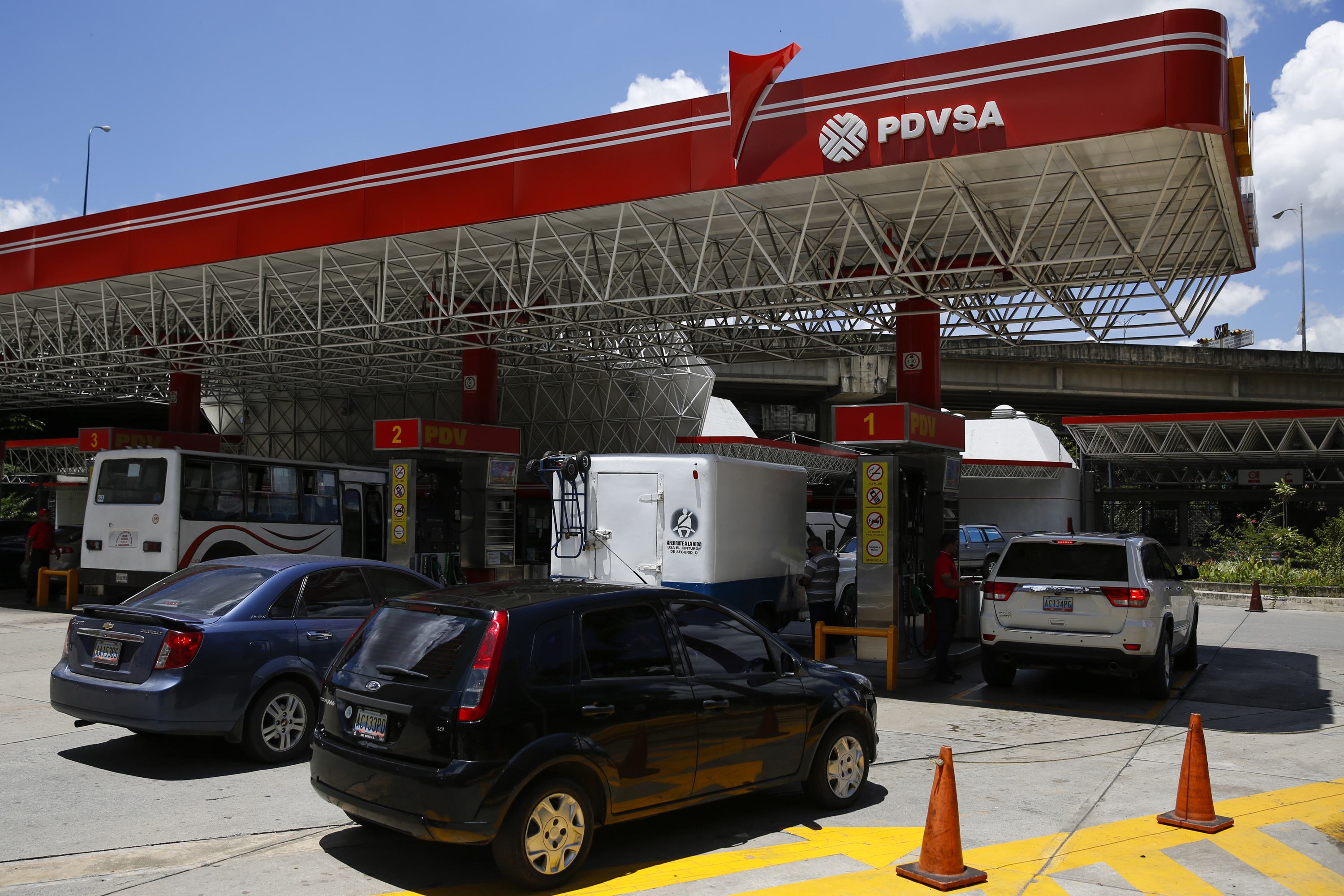 Pdvsa garantiza suministro de combustible en el área metropolitana de Caracas