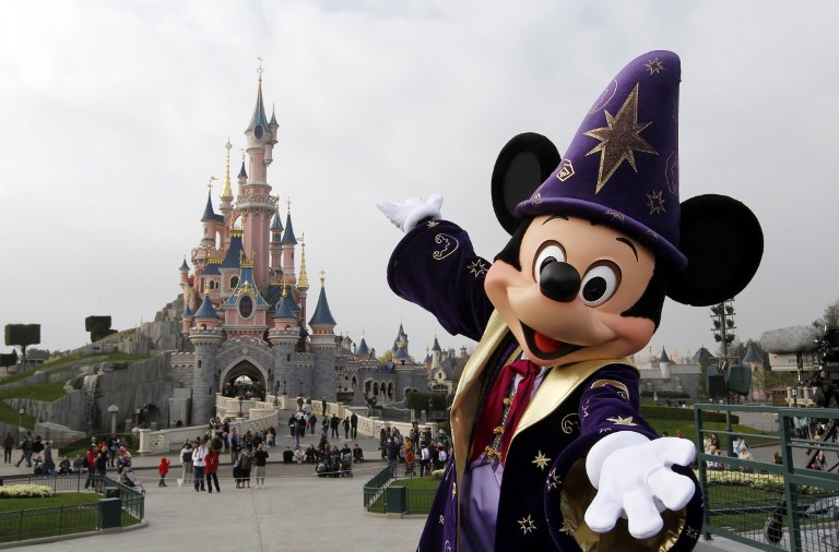 El parque temático de Disney Paris permanecerá cerrado hasta el martes