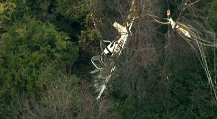 Avión se estrella contra helicóptero en el aire dejando tres muertos