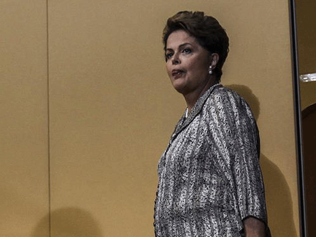 Rousseff demandará a revista Veja por involucrarla en escándalo en Petrobras