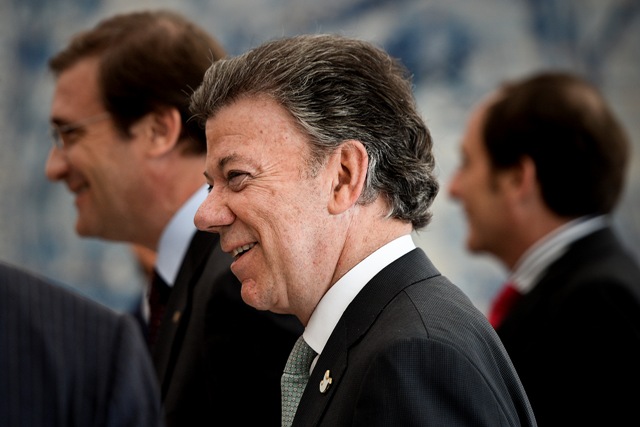 Santos celebra acuerdo para reanudar proceso de paz con Farc
