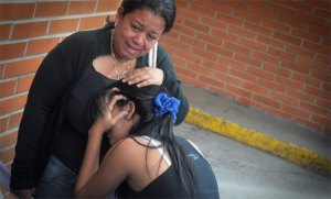 Familiares lloran a sus muertos en Uribana (Fotos)