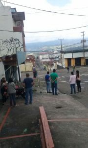 Reportan enfrentamientos entre estudiantes y la PNB en Táchira (Fotos)