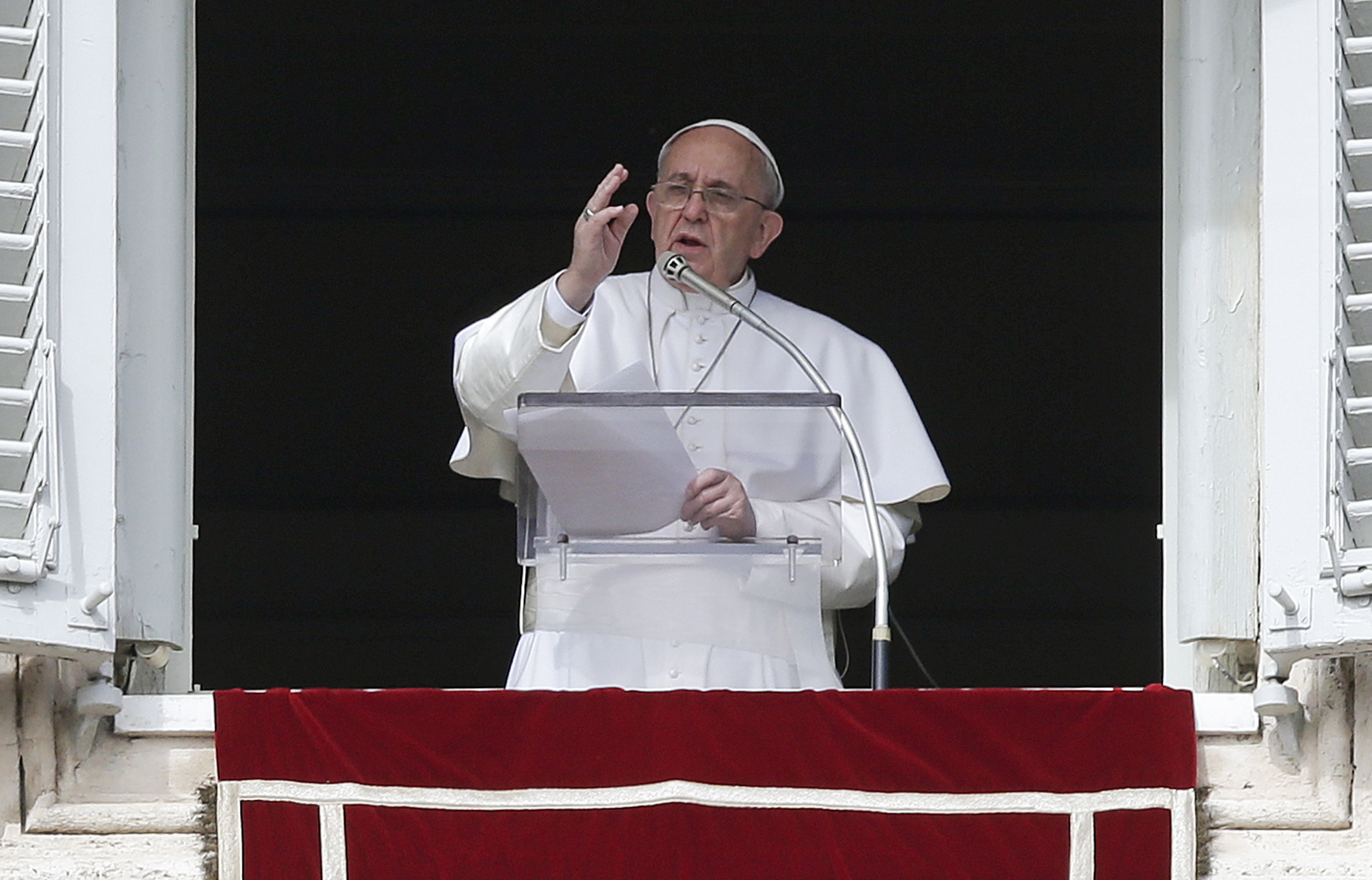 El papa Francisco se retira hoy de ejercicios espirituales fuera del Vaticano