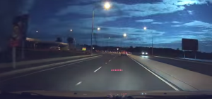 Un meteoro ilumina el cielo nocturno de Nueva Zelanda (Video)