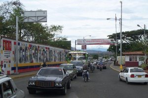Abusos de funcionarios causan desolación en comercios de San Antonio del Táchira