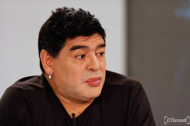 Los mejores memes del nuevo rostro de Maradona (LOL)