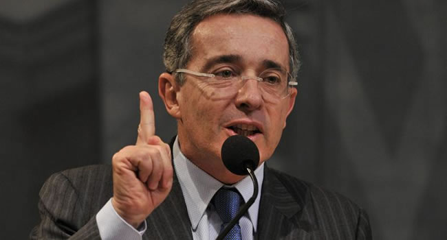 Uribe planteará hasta cinco años de cárcel para militares por actos en servicio
