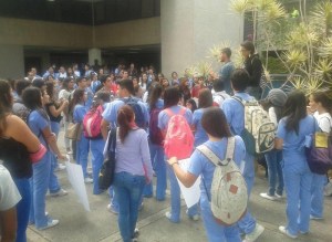 ¡Basta de robos! Estudiantes de la USM exigen más seguridad (Fotos)