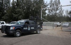 Al menos 43 muertos en un tiroteo entre sicarios y la policía en México