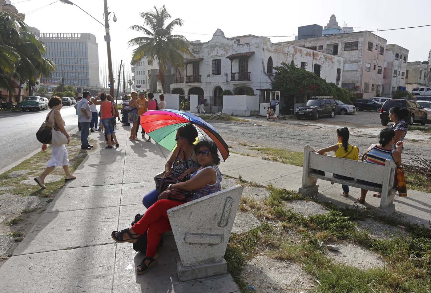 Banco de EEUU permite por primera vez usar sus tarjetas de débito en Cuba