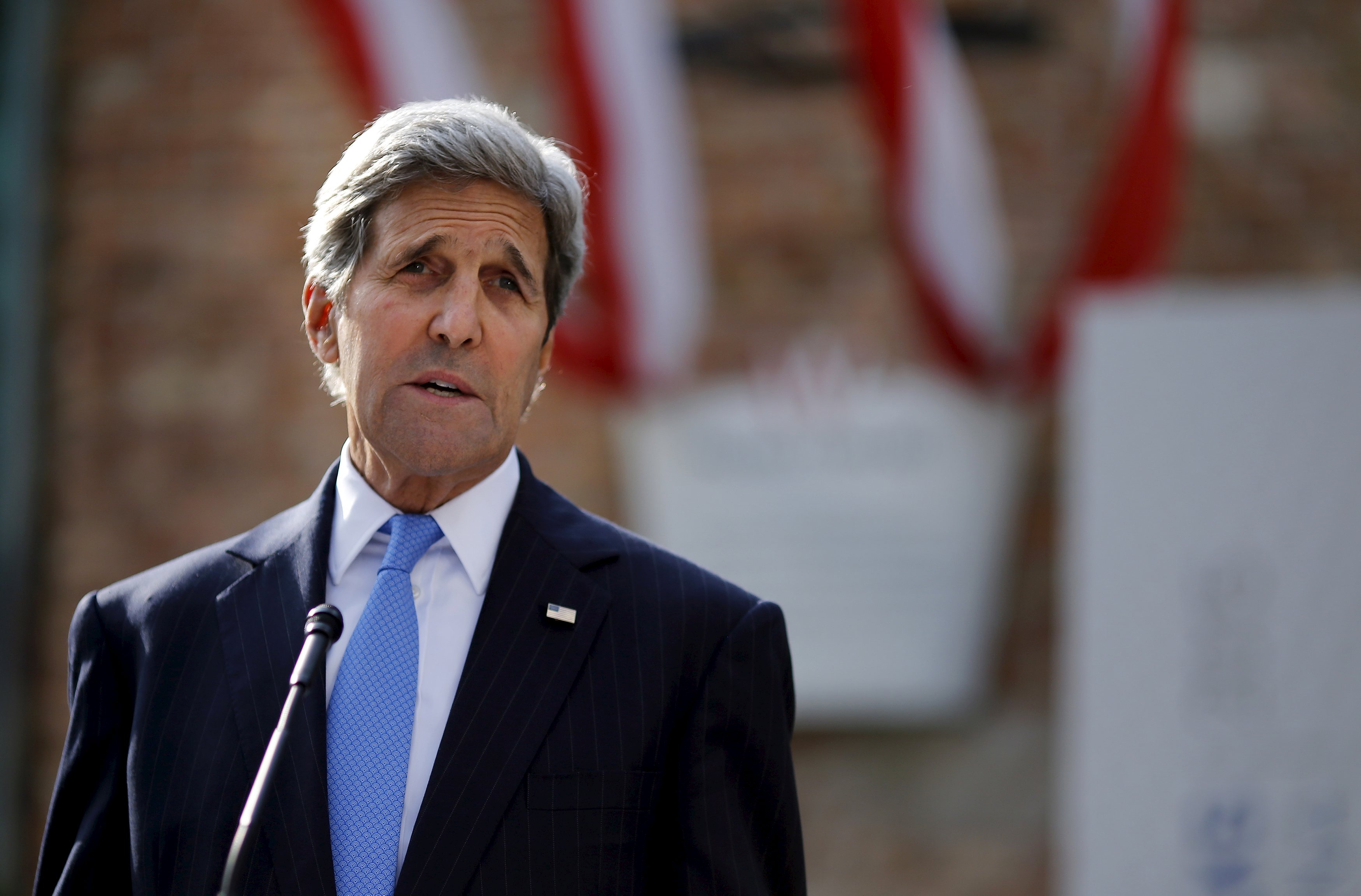 Kerry: Ataques en París refuerzan la determinación para acabar con terrorismo