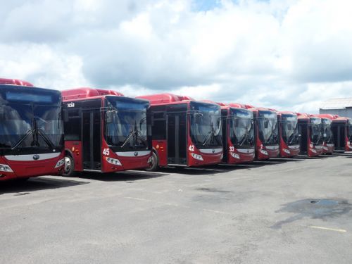 30 de los 50 autobuses Yutong incorporados a la flota de transporte de Sidor están completamente paralizados