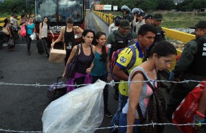 Unión Europea dará ayuda a unas 1.000 familias colombianas expulsadas de Venezuela